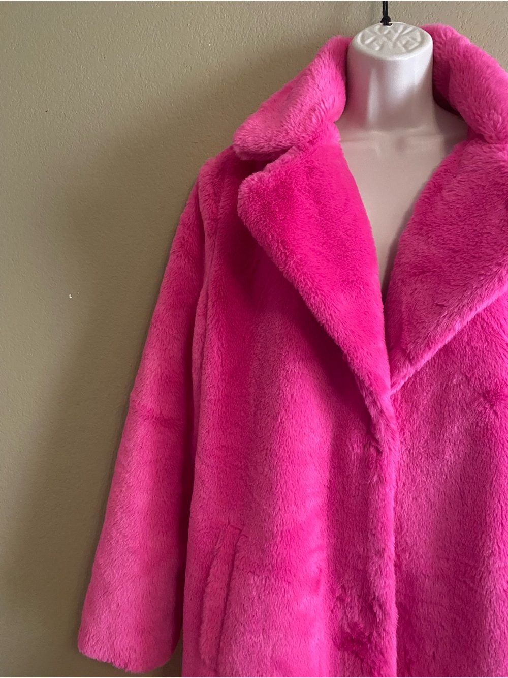 LA Coalition Jacket Company Faux Fur Hot Pink Cozy Long Coat Size Large - Picture 3 of 9